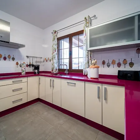 Vv Siray Pool & Play - 3 Bed Villa Yaiza (Lanzarote)