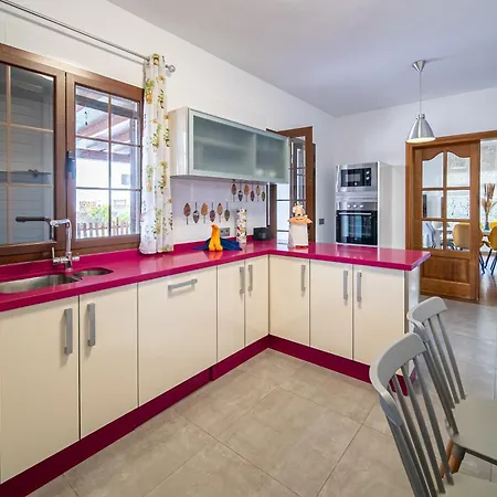 Vv Siray Pool & Play - 3 Bed * Yaiza (Lanzarote)