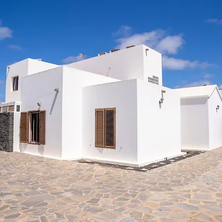 Vv Siray Pool & Play - 3 Bed Villa Yaiza (Lanzarote)